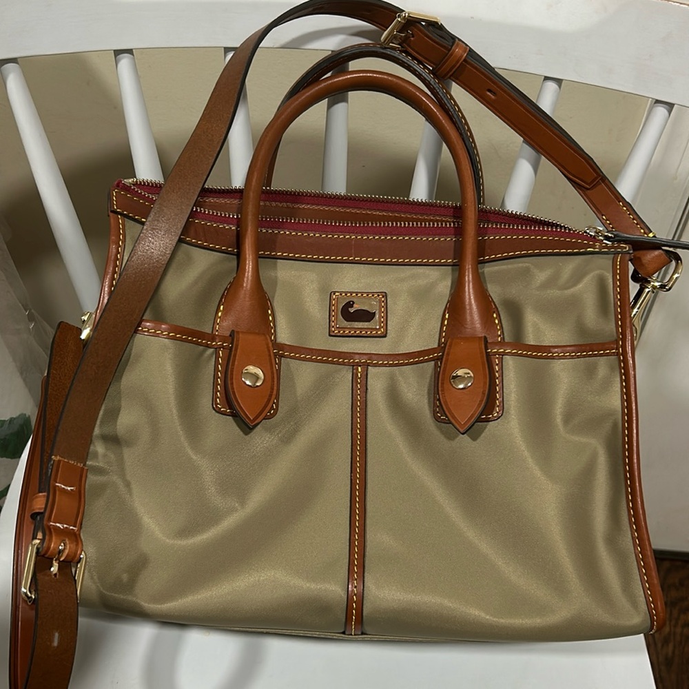 Dooney and Burke Wayfarer satchel beautiful bag